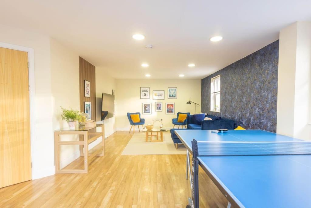 The Wellness Lodge- Gym, Table Tennis, Cinema, Parking And More! Bath Eksteriør bilde