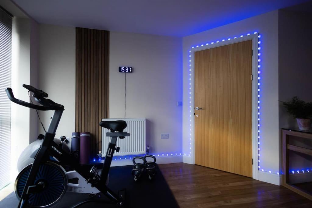 The Wellness Lodge- Gym, Table Tennis, Cinema, Parking And More! Bath Eksteriør bilde