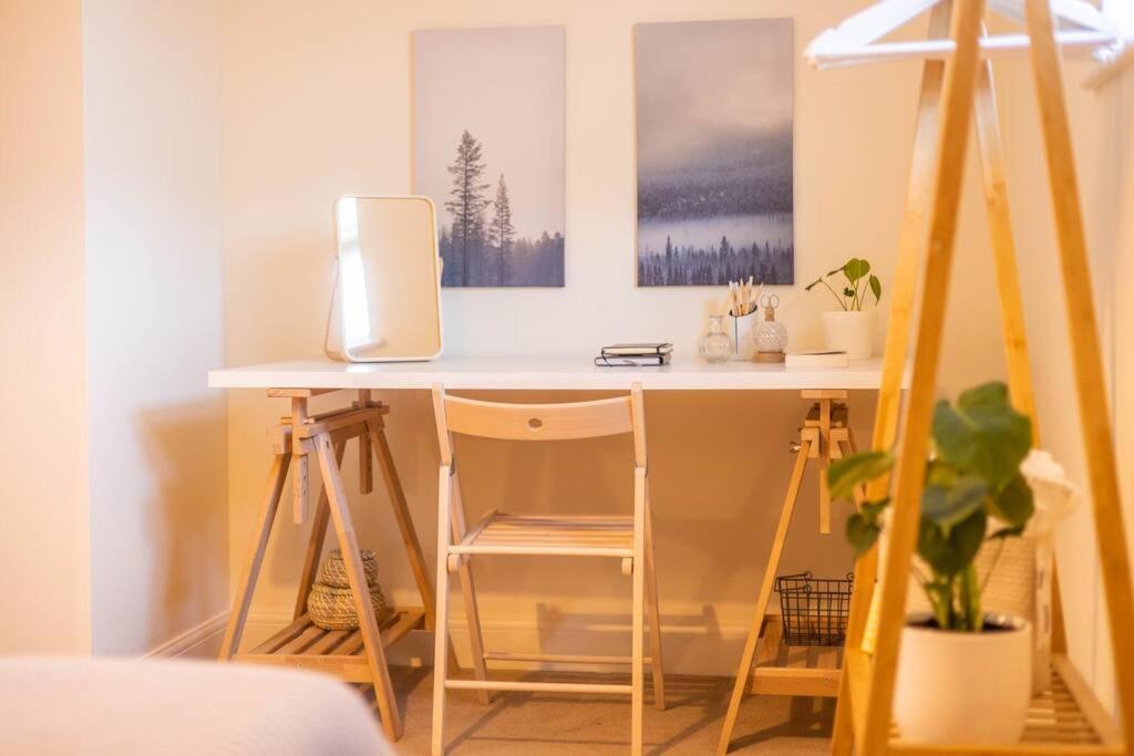 The Wellness Lodge- Gym, Table Tennis, Cinema, Parking And More! Bath Eksteriør bilde