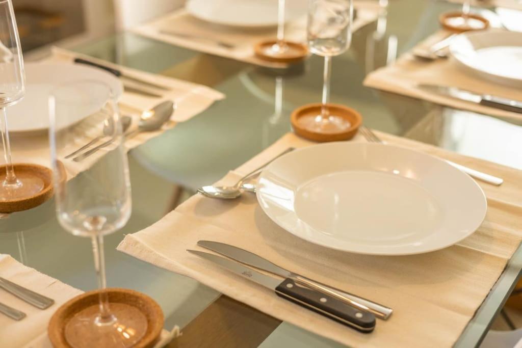 The Wellness Lodge- Gym, Table Tennis, Cinema, Parking And More! Bath Eksteriør bilde
